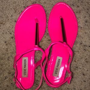Steve Madden Neon Pink Flat Sandals (Women’s 8)